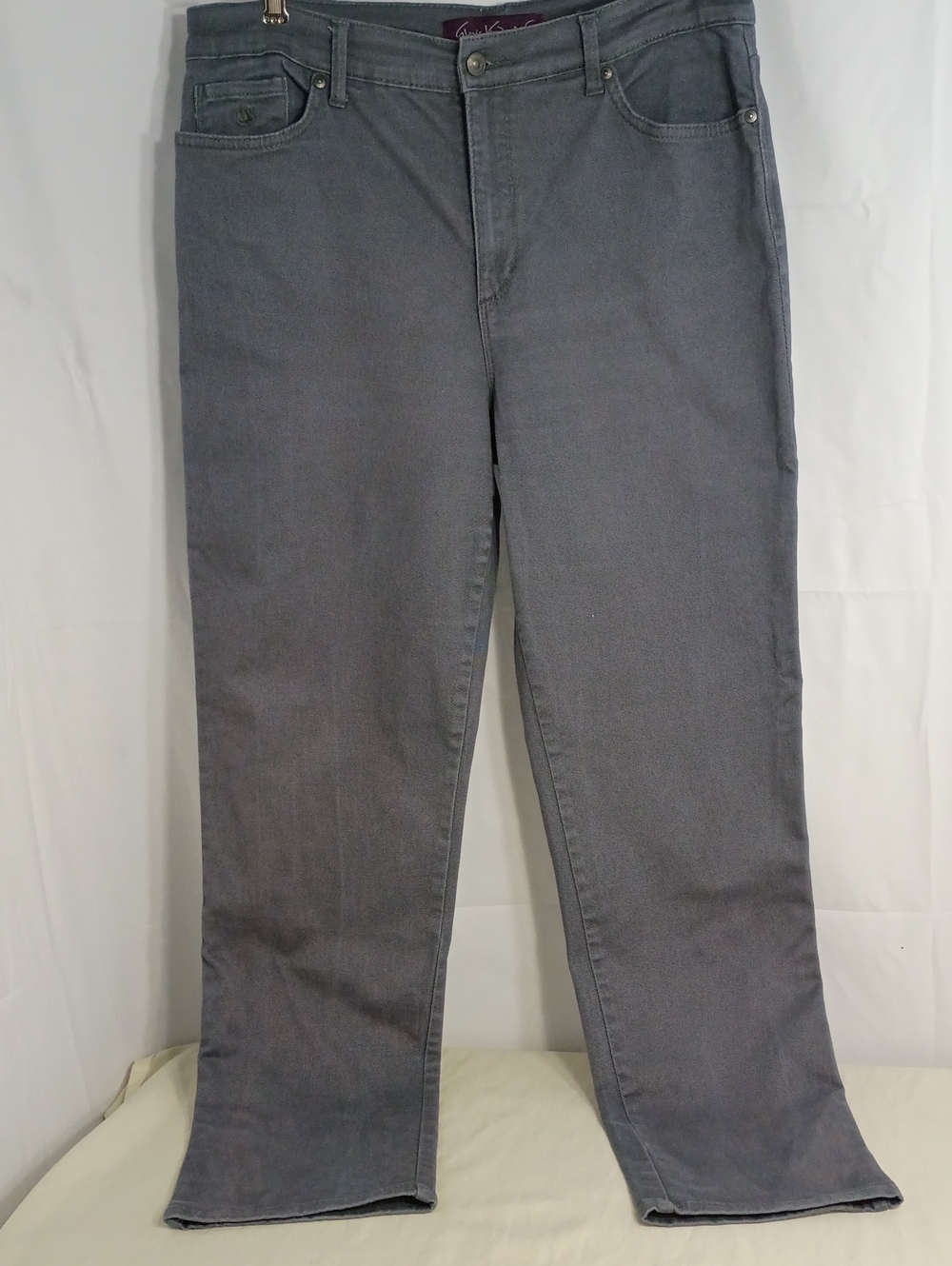 Gloria Vanderbilt Gray Straight-Leg Jeans